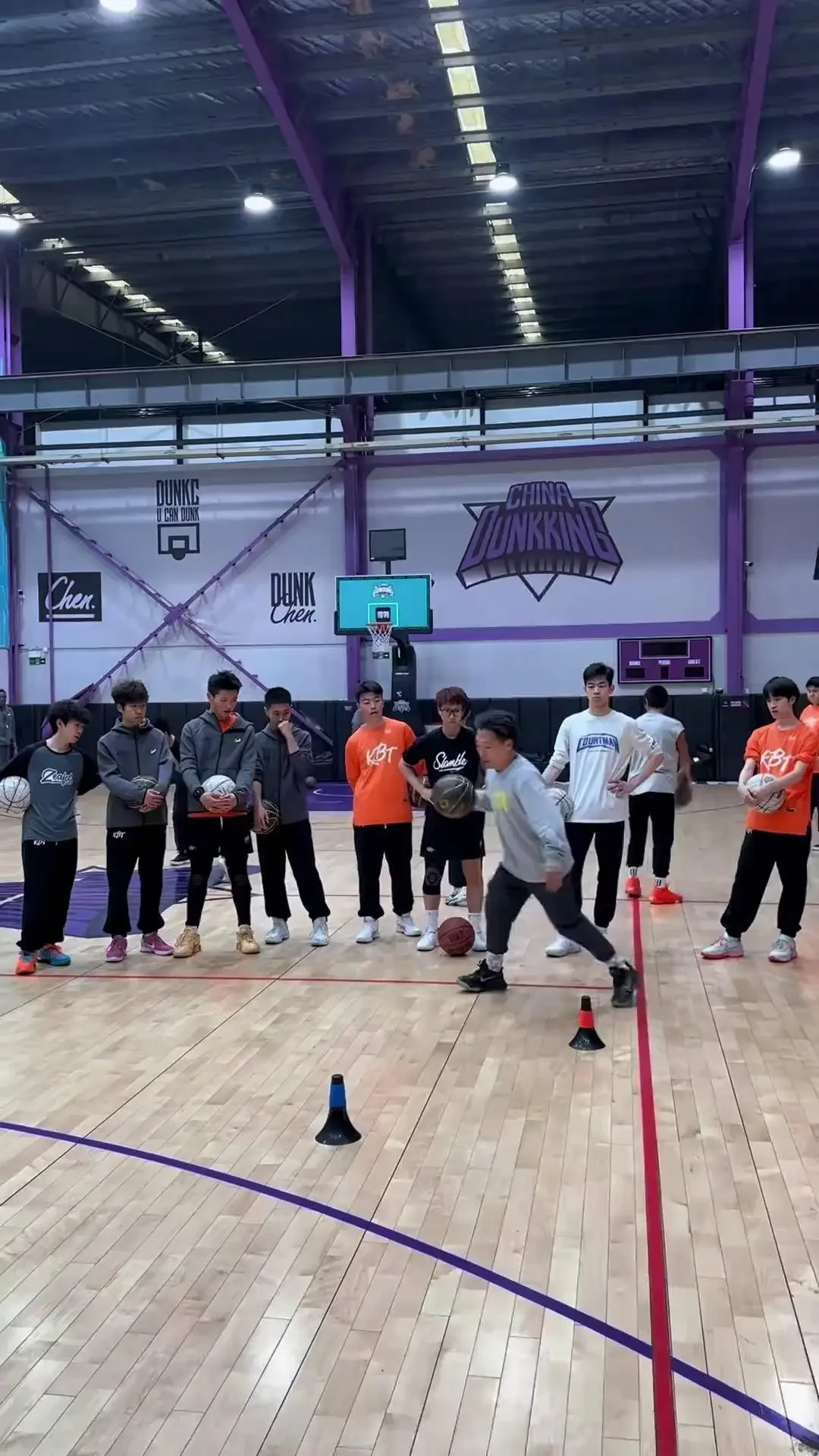 如何通过数据分析优化篮板训练效果?_2